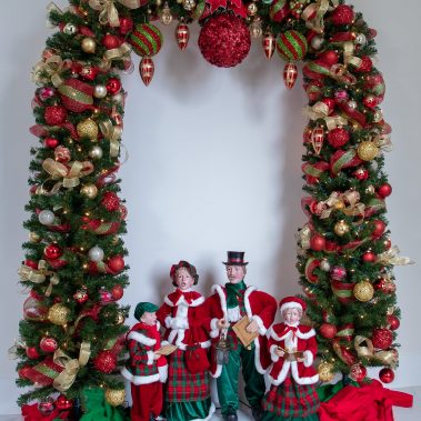 Holiday Decorating Services 14 IMG 1199 Copy min scaled