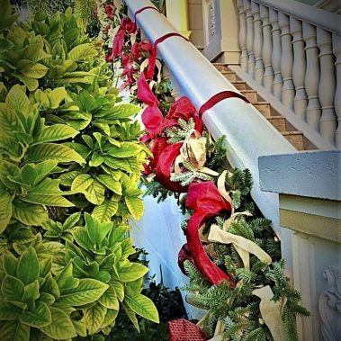 Holiday Decorating Services 46 professional holiday interior designer 020